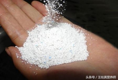 洗衣粉、肥皂、皂粉、洗衣液，洗衣服到底用哪種好？